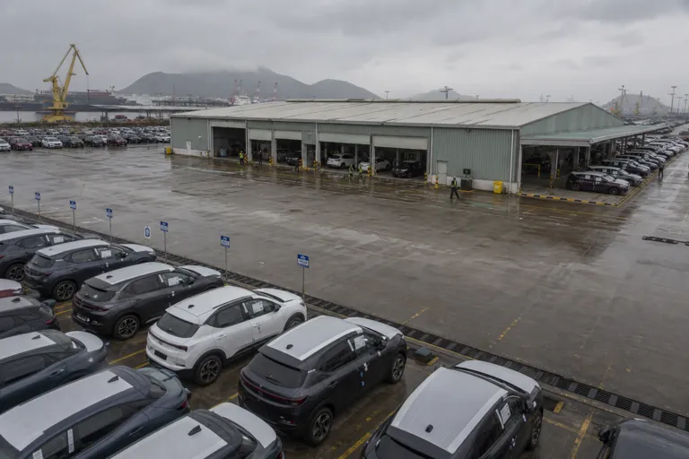 Driving Overseas: Vietnam VinFast EV Exports and a High-stakes Global Gamble