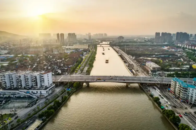 InsightBridge Vietnam: Delivering Data-Driven Growth Intelligence